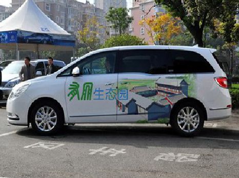 延川户外车贴喷绘如何保持效果?